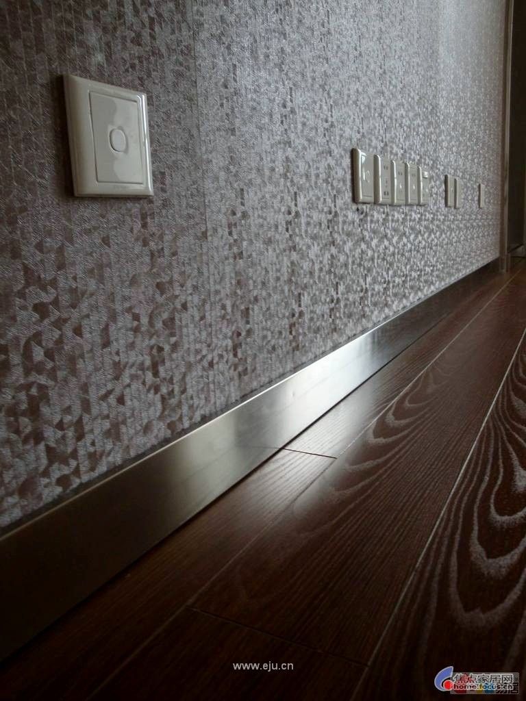 上海铝合金踢脚线厂家首选品铝产品图片,上海铝合金踢脚线厂家首选品铝产品相册 - 中山市品铝装饰材料 - 九正 装饰材料